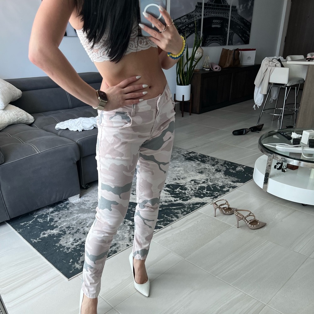 Skinny jeans